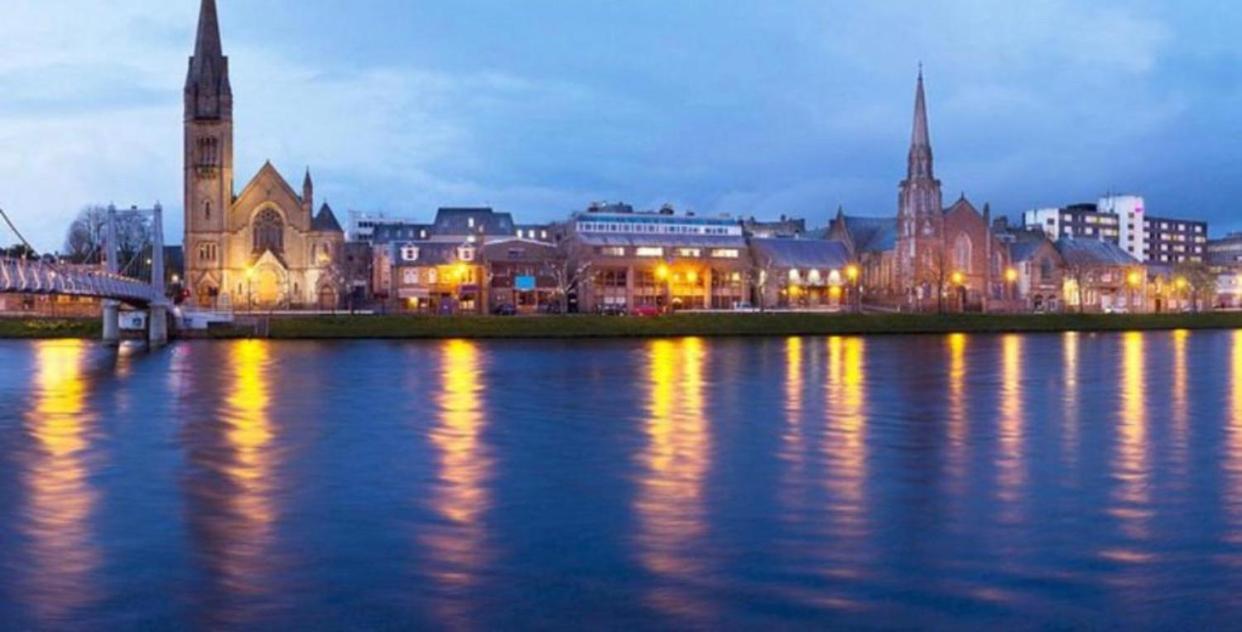 Inverness City Apartments - Modern & Bright Apartment Close To Raigmore Hospital & Shops Inshes エクステリア 写真