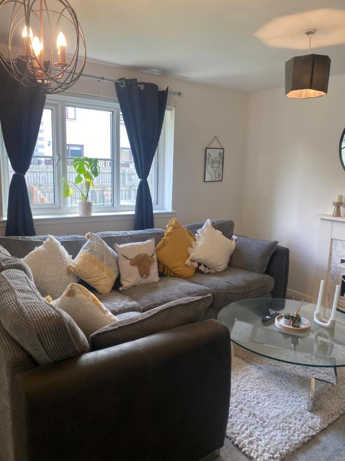 Inverness City Apartments - Modern & Bright Apartment Close To Raigmore Hospital & Shops Inshes エクステリア 写真